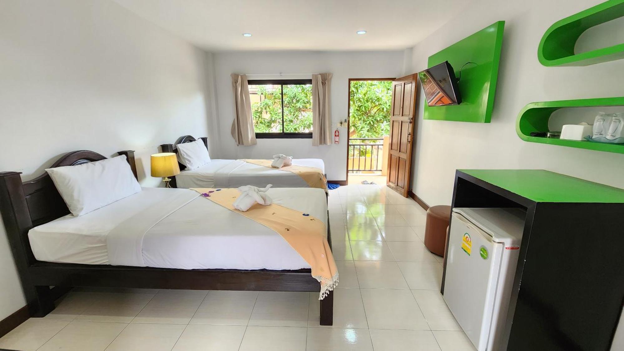 Panupong Hotel Chaweng  Bagian luar foto