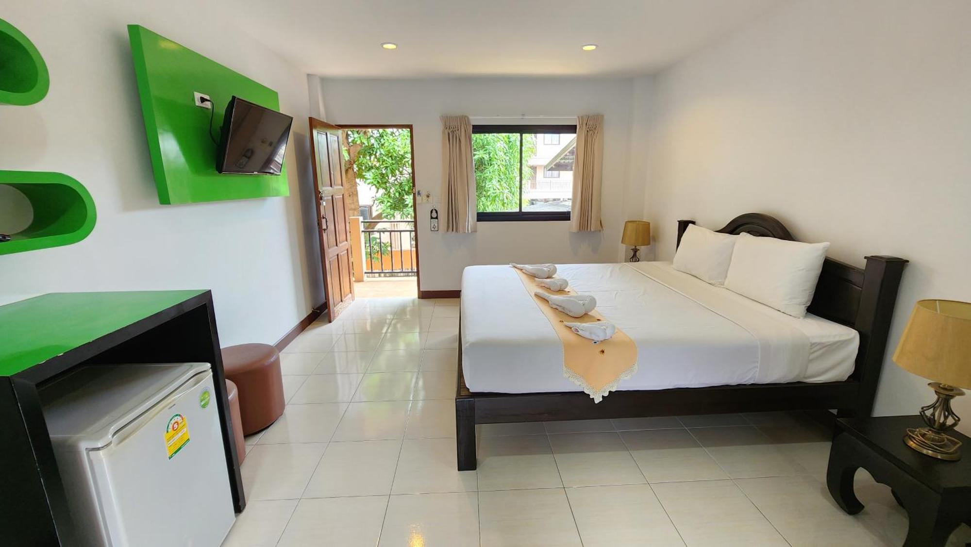 Panupong Hotel Chaweng  Bagian luar foto
