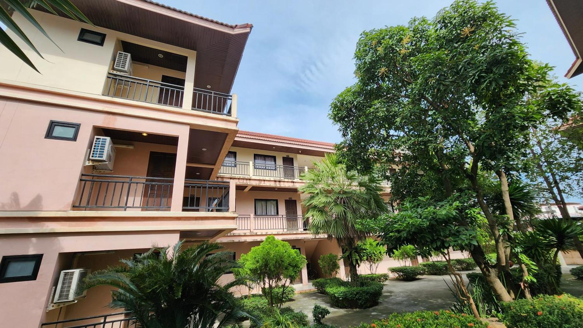 Panupong Hotel Chaweng  Bagian luar foto