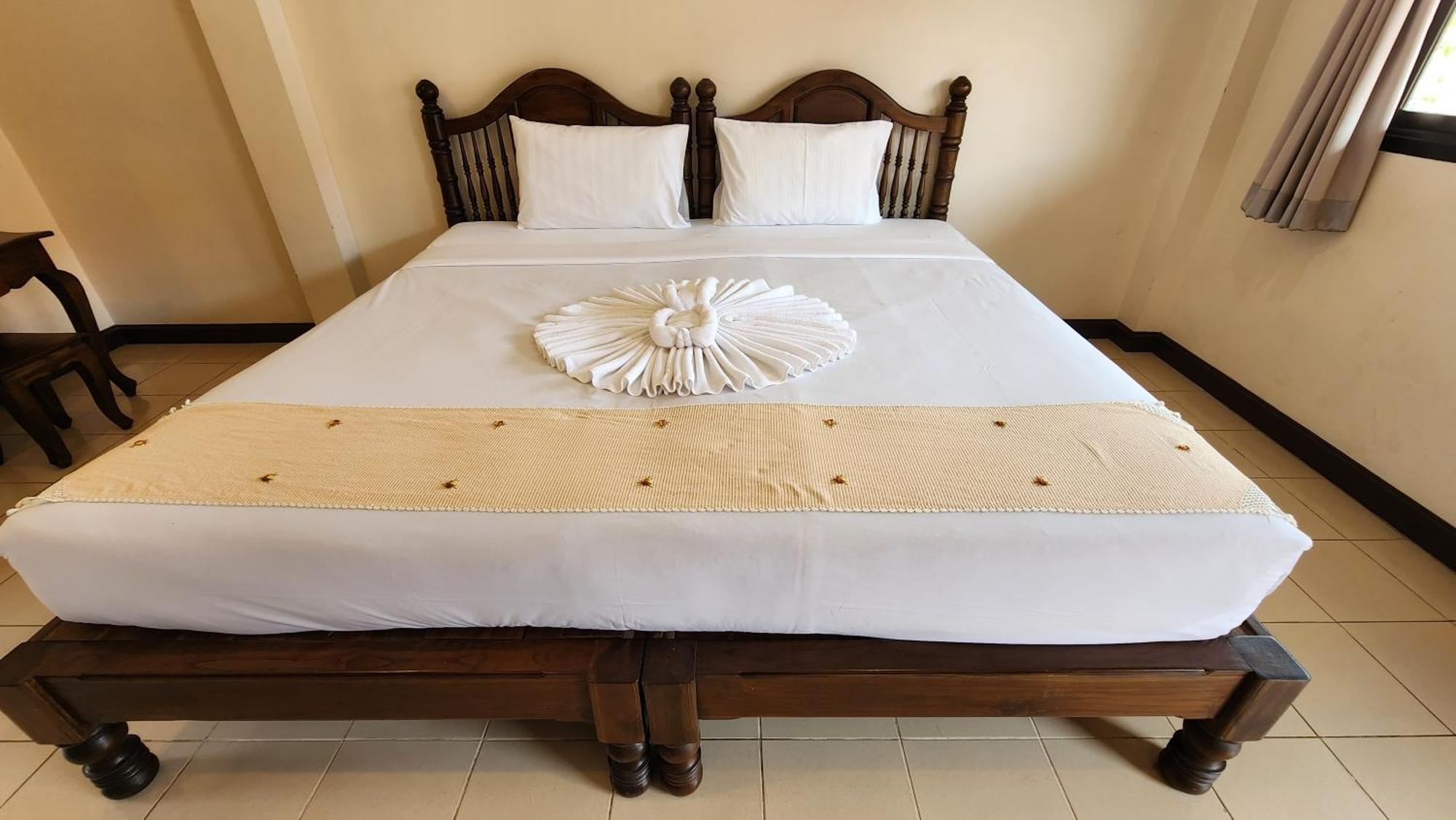 Panupong Hotel Chaweng  Bagian luar foto