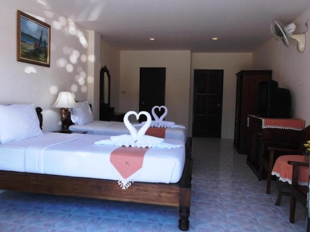 Panupong Hotel Chaweng  Ruang foto