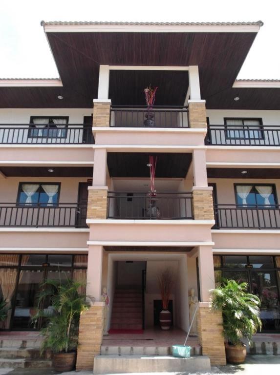 Panupong Hotel Chaweng  Bagian luar foto