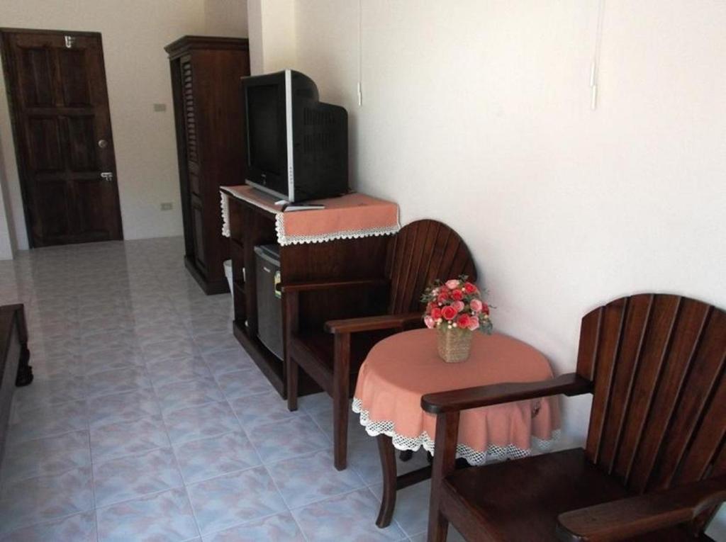 Panupong Hotel Chaweng  Bagian luar foto