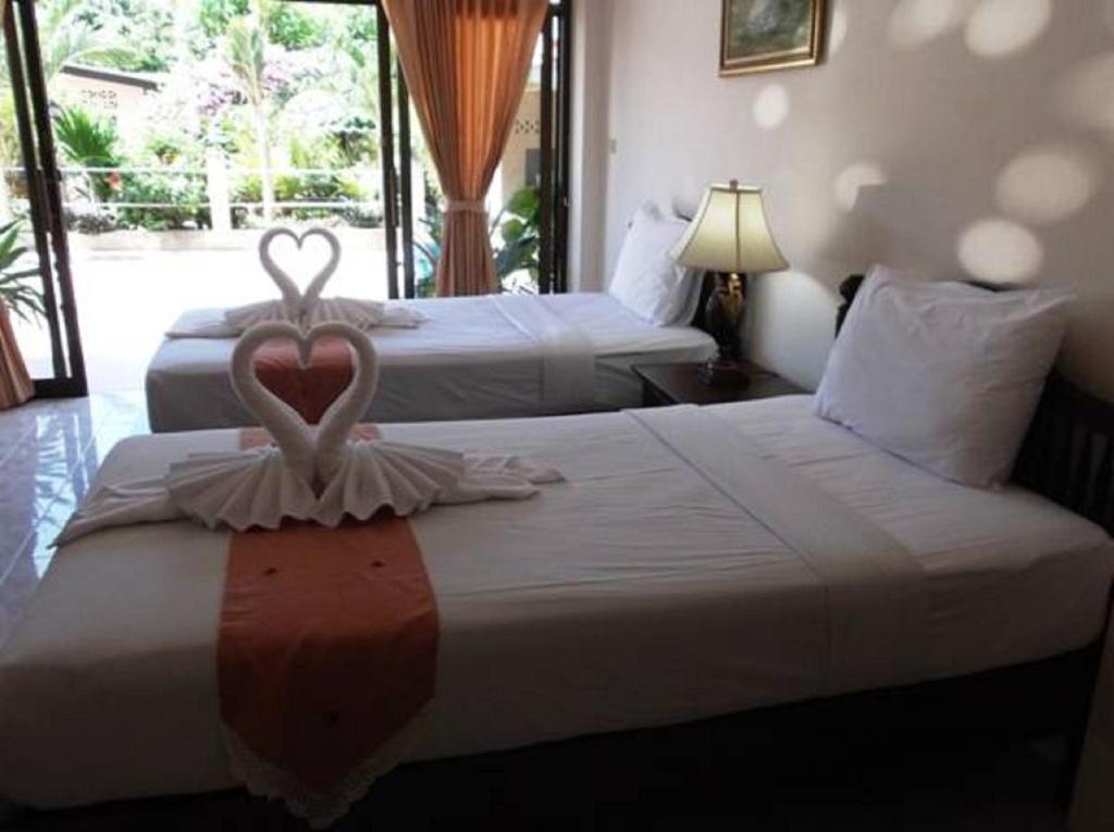 Panupong Hotel Chaweng  Bagian luar foto