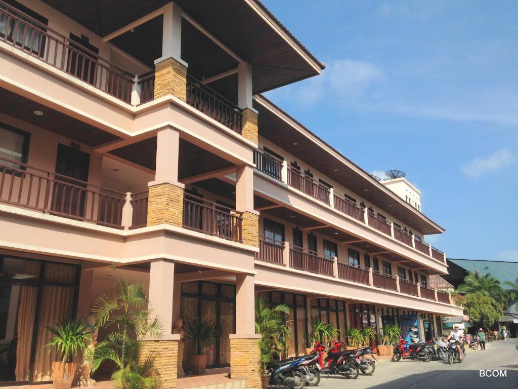 Panupong Hotel Chaweng  Bagian luar foto