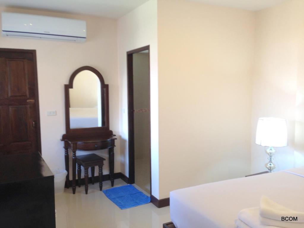 Panupong Hotel Chaweng  Bagian luar foto